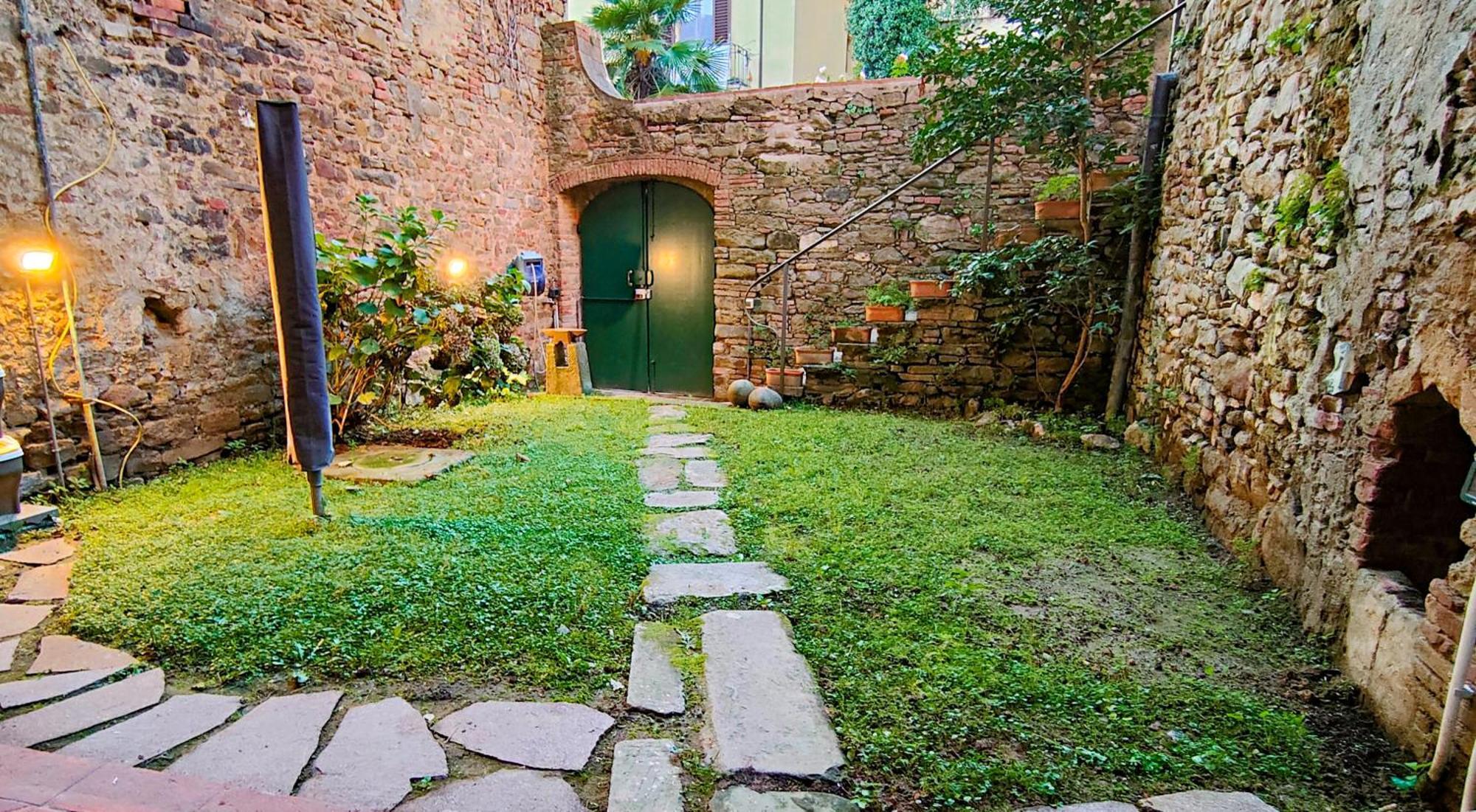 Апартаменты Il Patio Ареццо Экстерьер фото